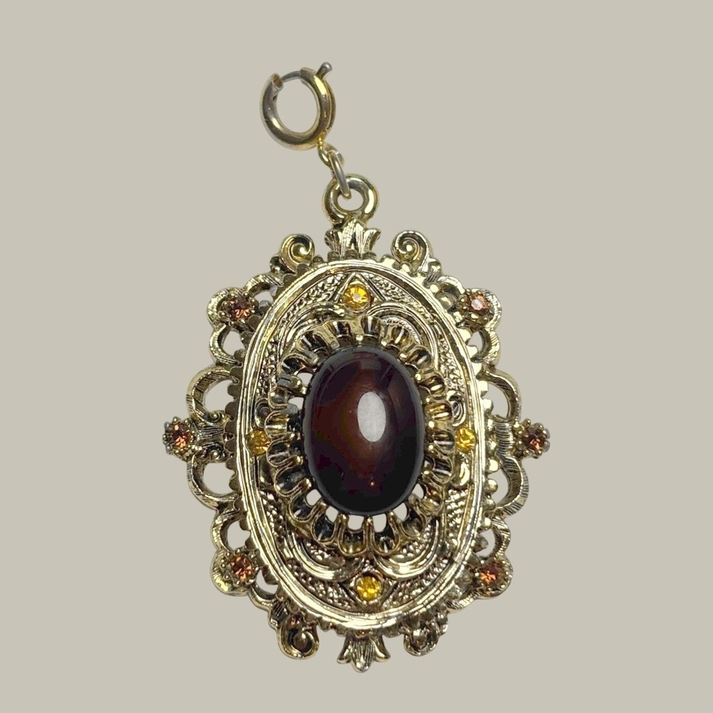 Celebrity Vtg Oval Pendant Gold Brown Metal Victorian Revival Filigree Ornate